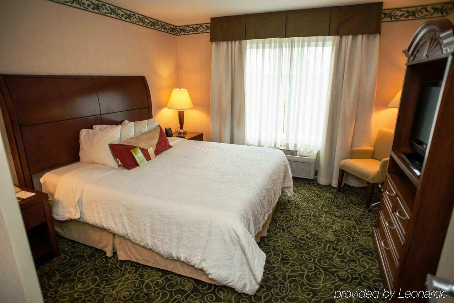 Hilton Garden Inn Portland Airport Экстерьер фото